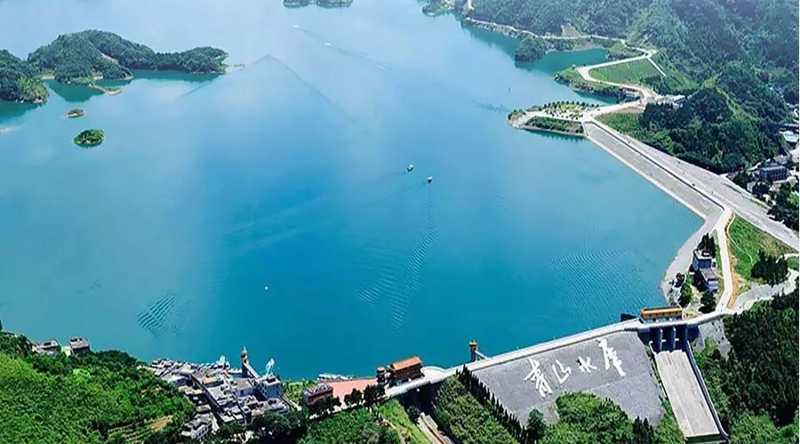 【4天五一小長假攻略】-西尼機電預(yù)祝各位“五一勞動節(jié)”快樂！